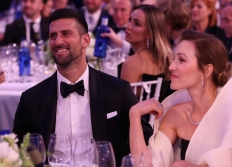 Djokovic ca ngợi Nadal khi nhận giải 'Oscar thể thao'